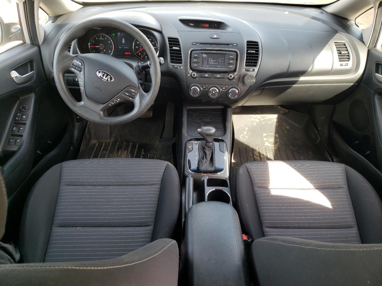 3KPFL4A77HE057917 2017 Kia Forte Lx