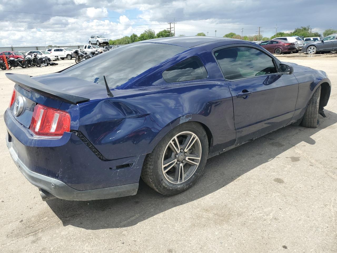 2012 Ford Mustang vin: 1ZVBP8AM7C5200849