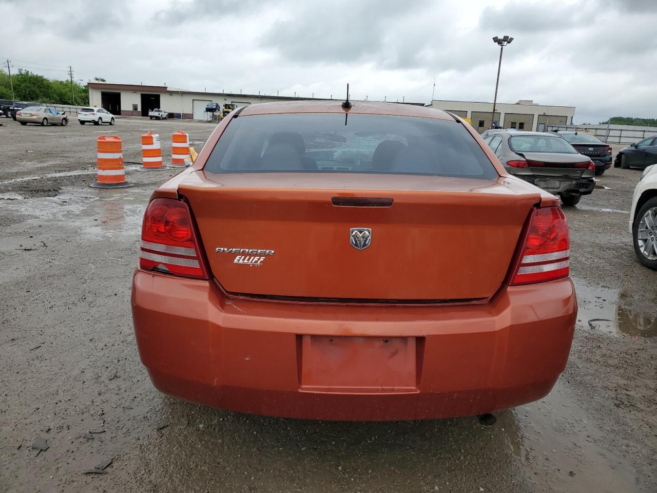 1B3LC46K68N597823 2008 Dodge Avenger Se