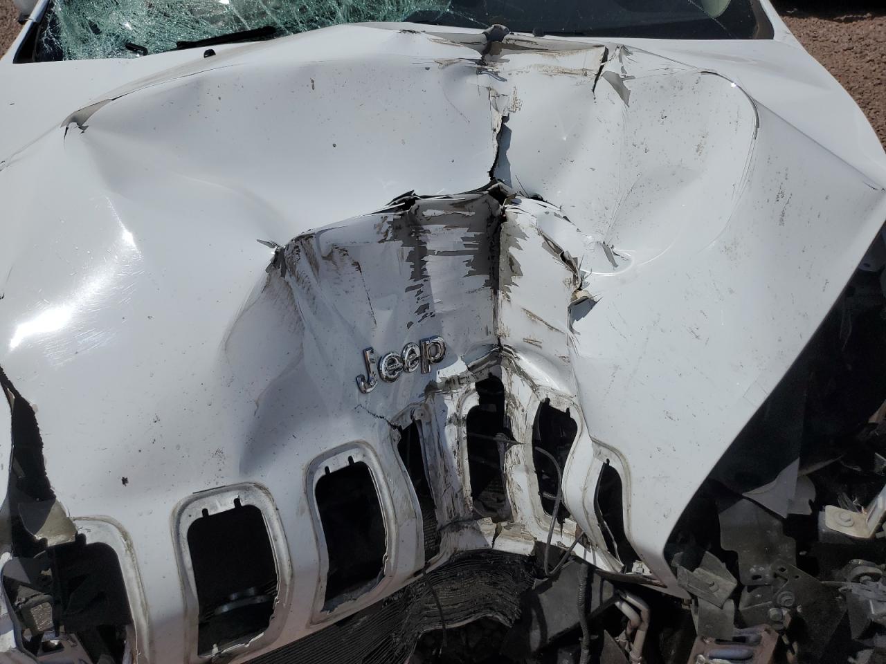 1C4PJLLB5JD510204 2018 Jeep Cherokee Latitude Plus