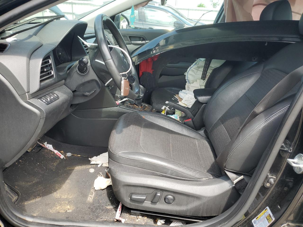 KMHD84LF1KU806051 2019 Hyundai Elantra Sel