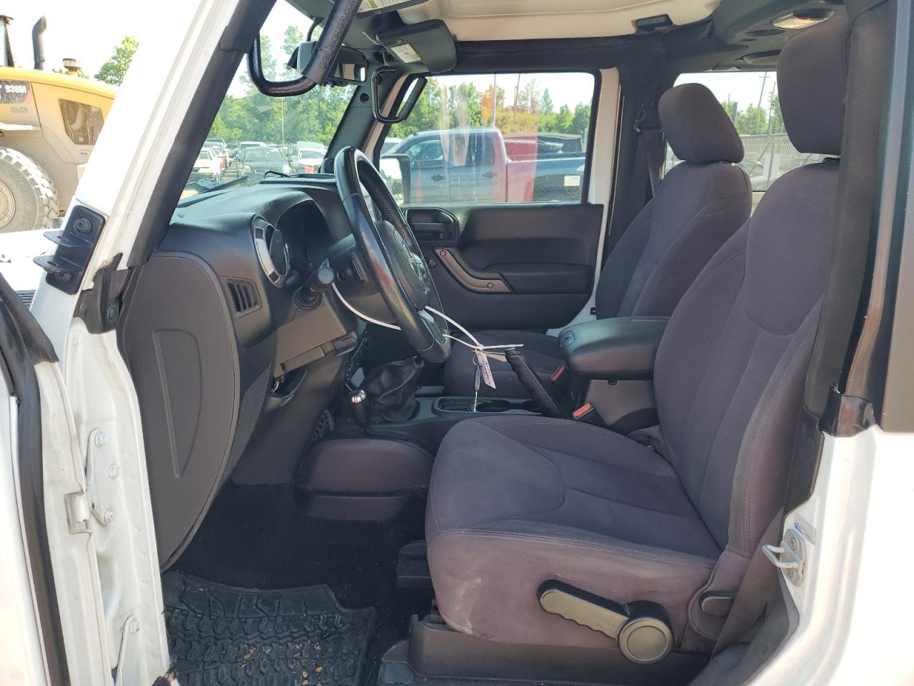 1C4AJWAG1DL670404 2013 Jeep Wrangler Sport