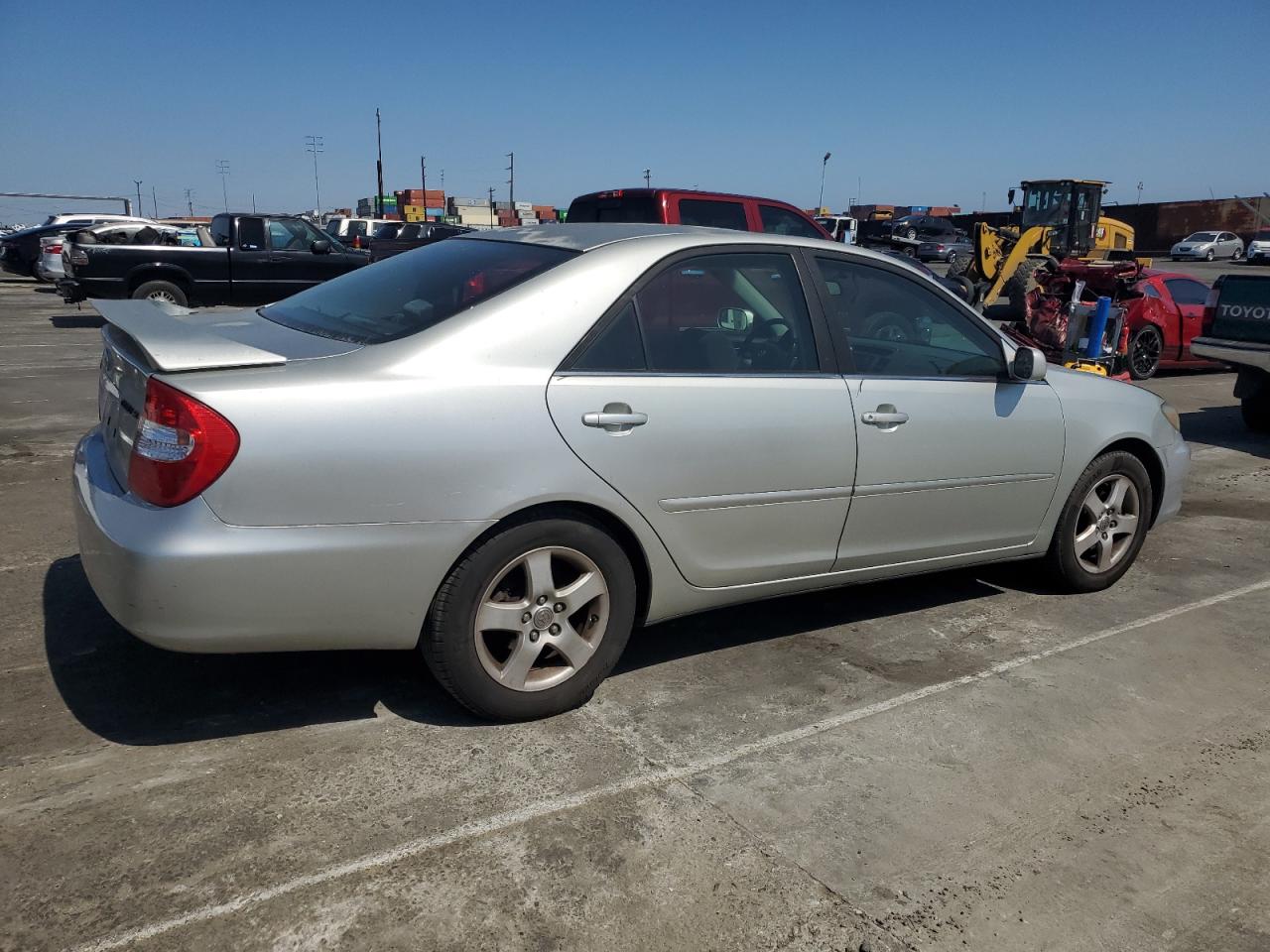 JTDBE32K330159075 2003 Toyota Camry Le