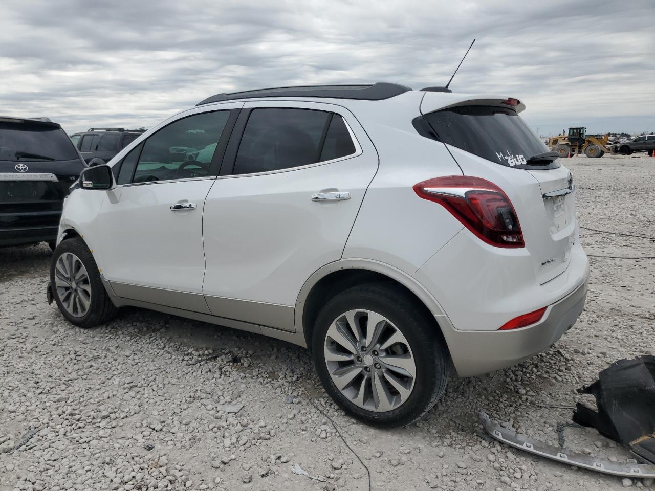 2018 Buick Encore Preferred vin: KL4CJASB4JB703261