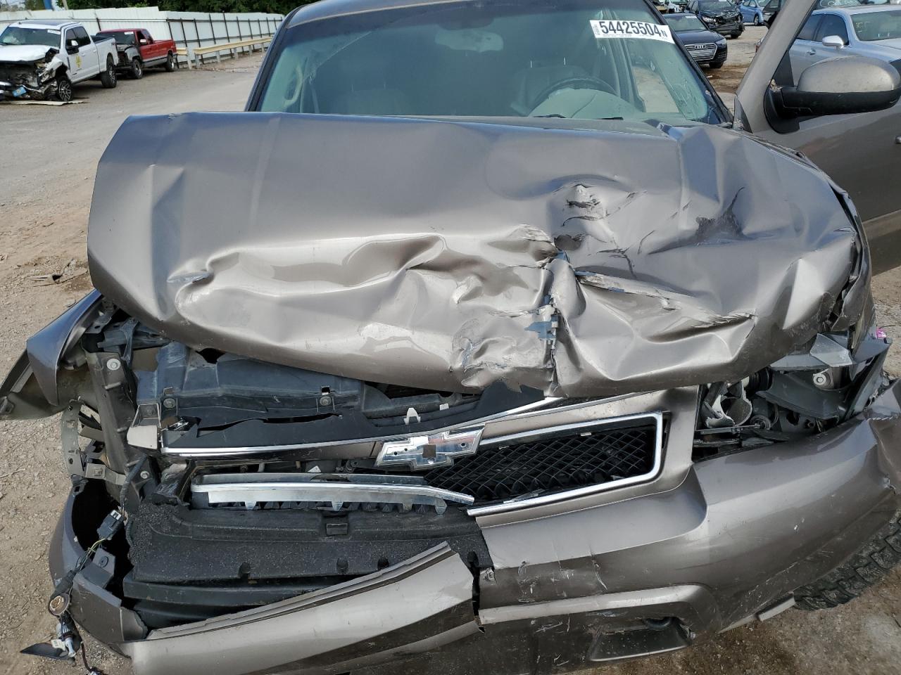 1GNSKBE09BR342172 2011 Chevrolet Tahoe K1500 Lt