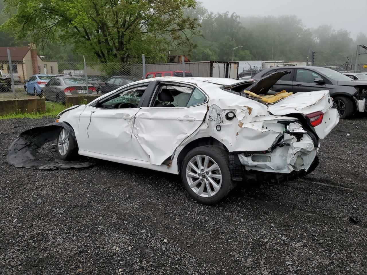 2023 Toyota Camry Le vin: 4T1C11AK1PU791475