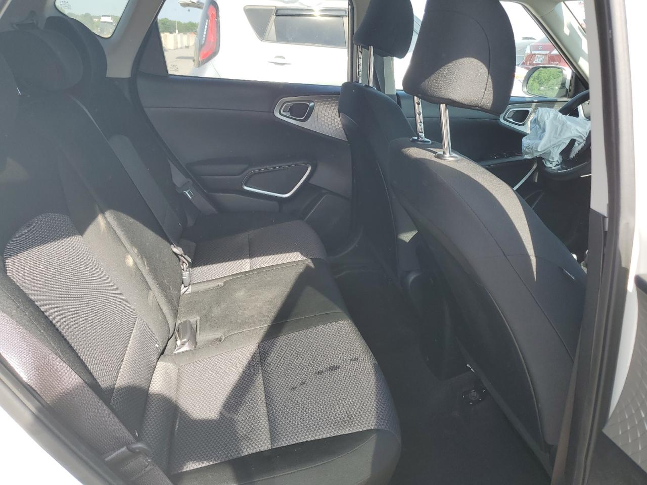 KNDJ23AU5N7801961 2022 Kia Soul Lx