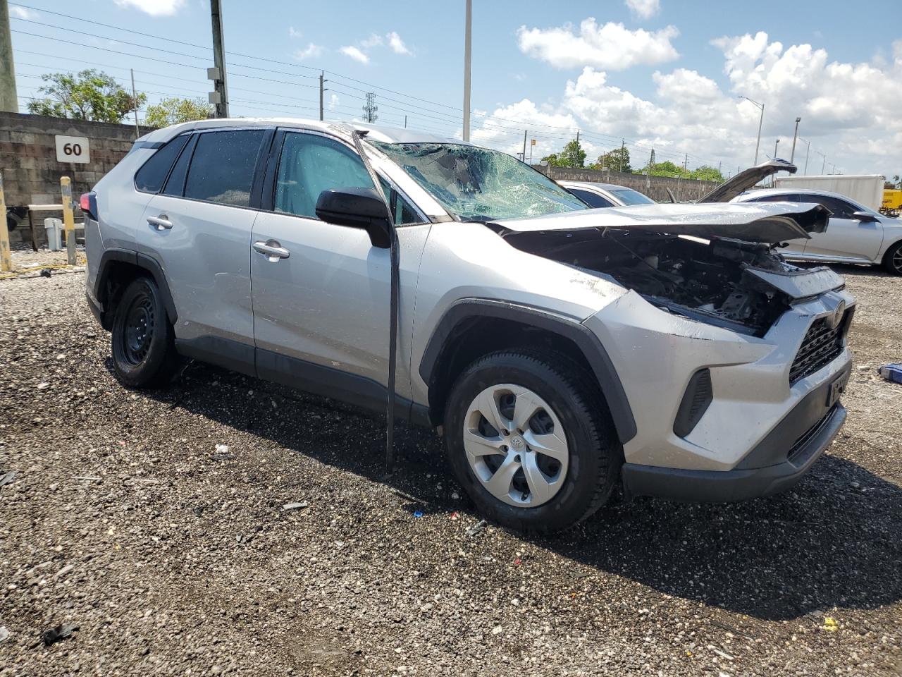 2T3H1RFVXNW187810 2022 Toyota Rav4 Le