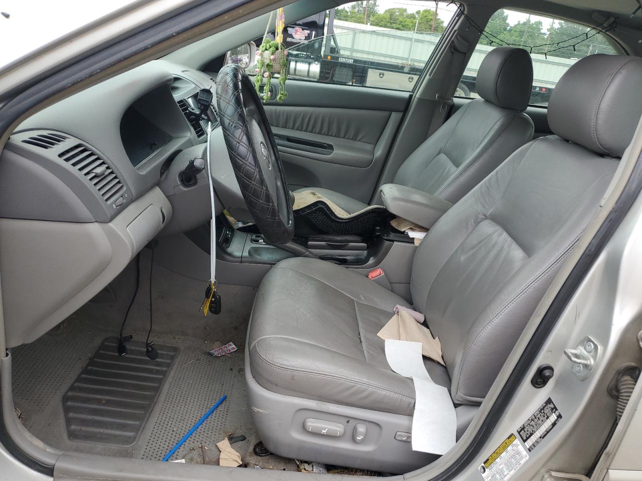 4T1BE32K55U595238 2005 Toyota Camry Le