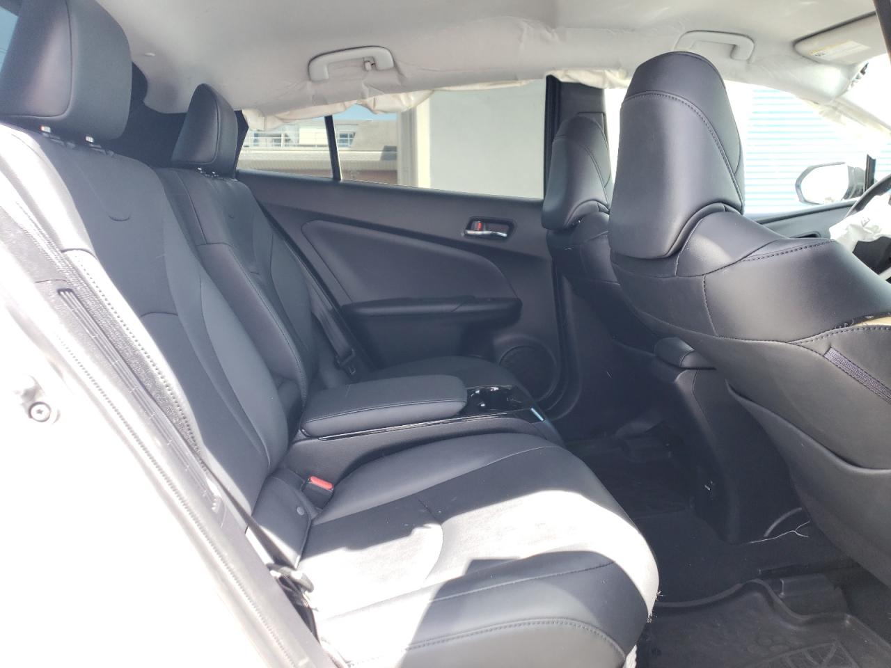 JTDKARFP7J3087023 2018 Toyota Prius Prime