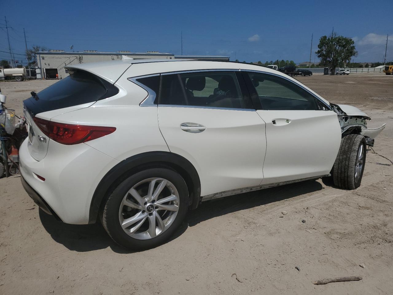 SJKCH5CP1KA009022 2019 Infiniti Qx30 Pure