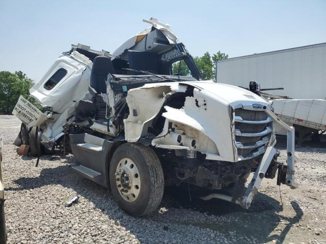 Lot #2537729628 2018 FREIGHTLINER CASCADIA 1 salvage car