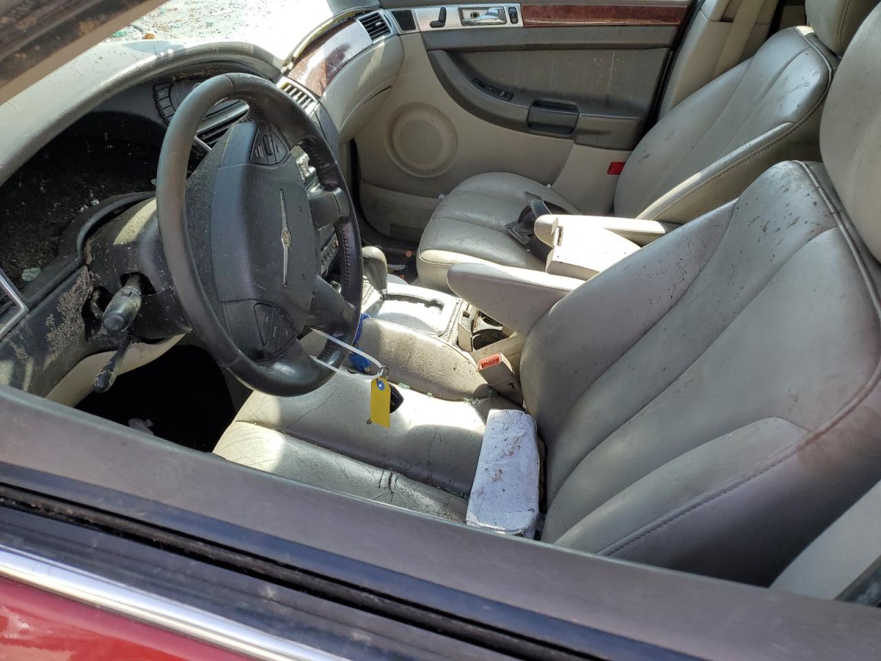 2C8GM68444R631972 2004 Chrysler Pacifica