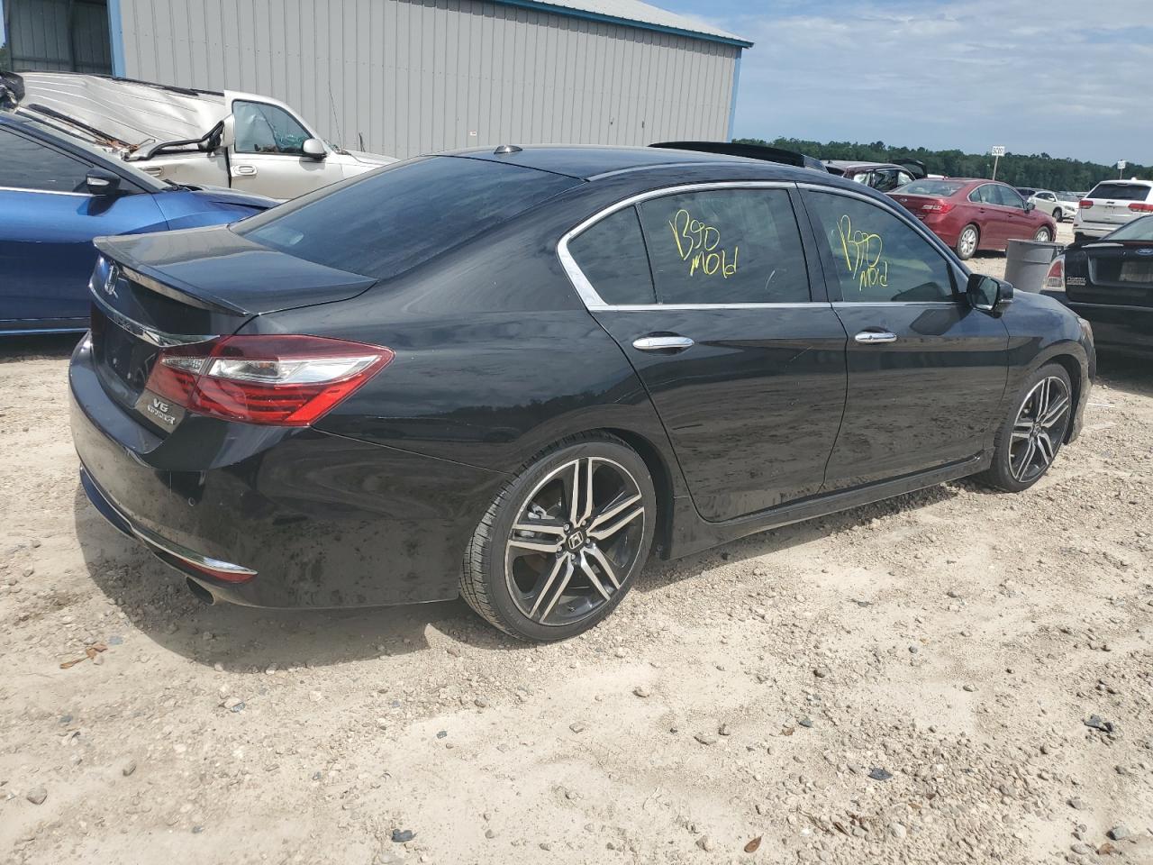 2017 Honda Accord Touring vin: 1HGCR3F92HA014726