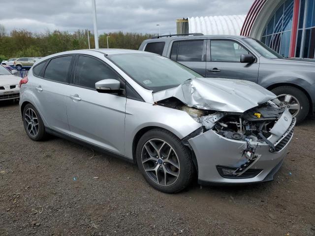 2018 Ford Focus Sel VIN: 1FADP3M21JL323621 Lot: 53054954