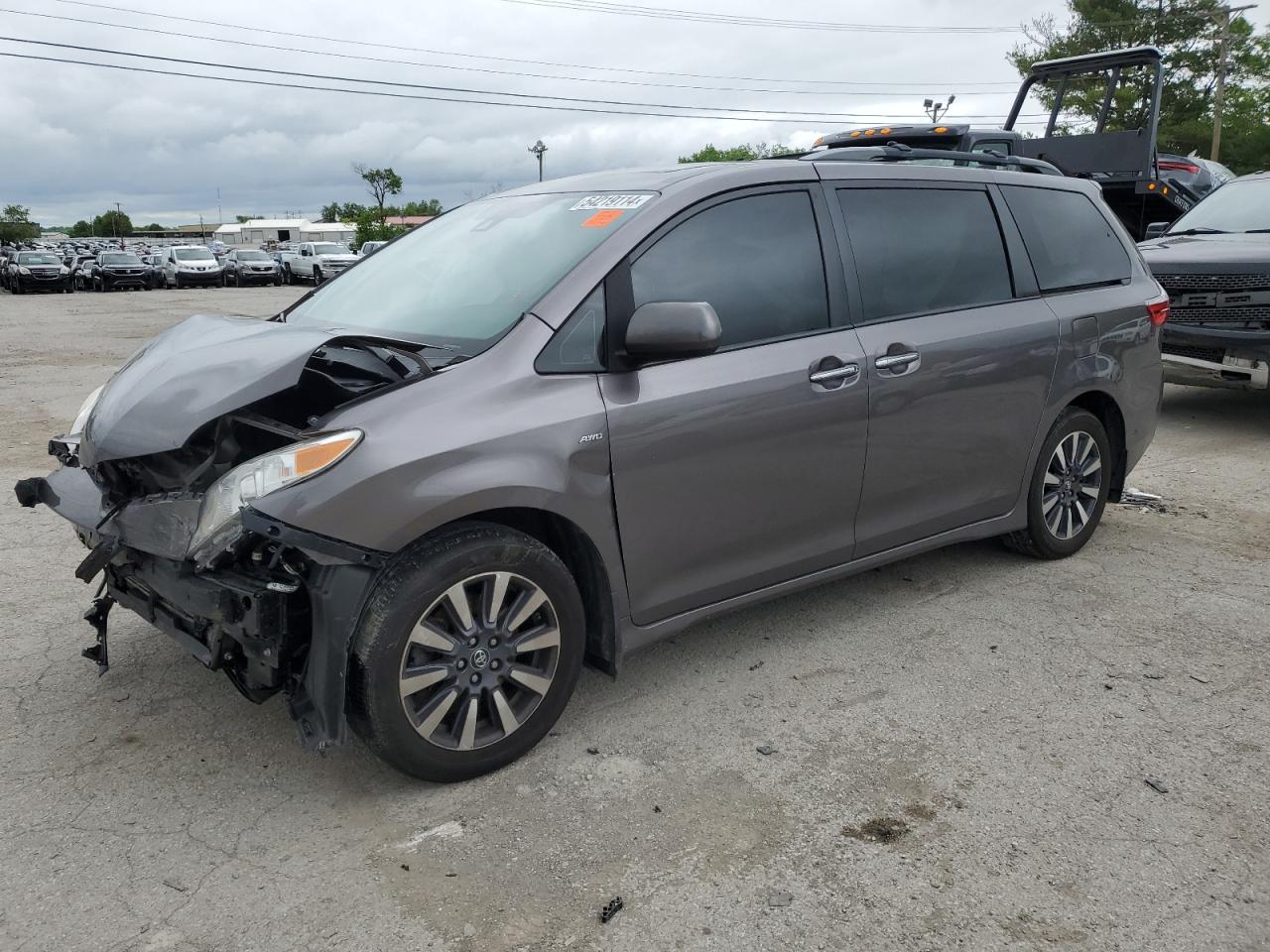 5TDDZ3DC5KS227777 2019 Toyota Sienna Xle