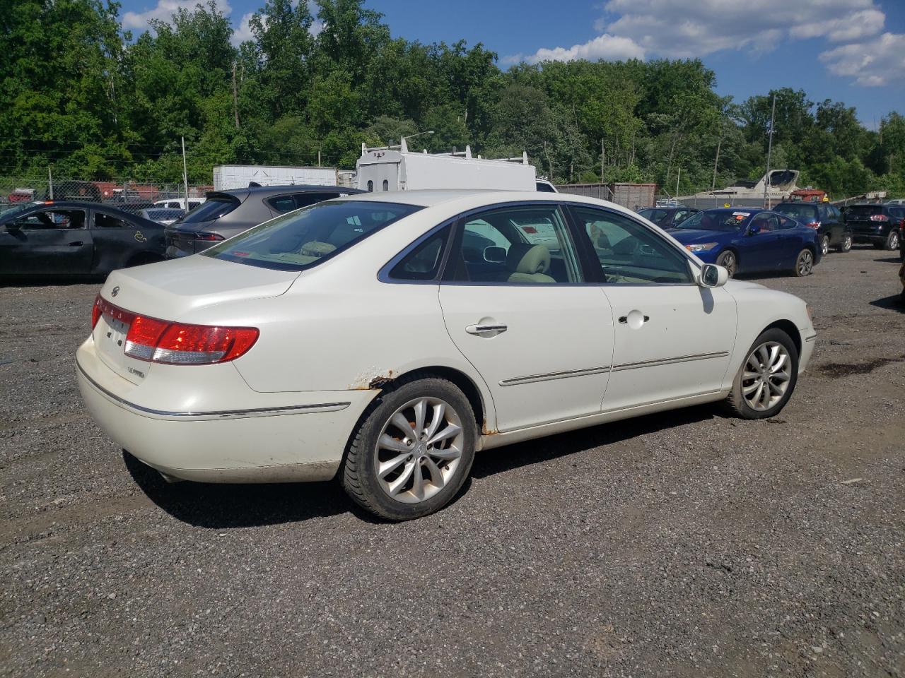 KMHFC46F26A069033 2006 Hyundai Azera Se