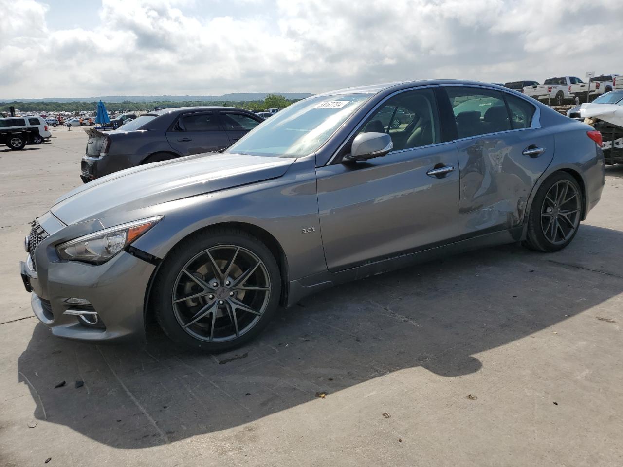 JN1EV7AP6GM303933 2016 Infiniti Q50 Premium