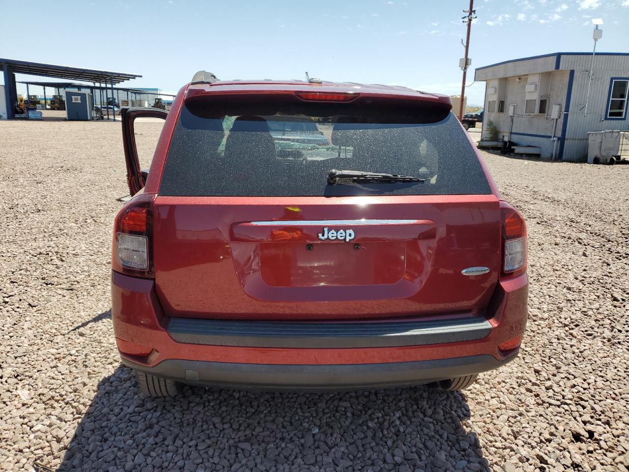 1C4NJCEA2GD582241 2016 Jeep Compass Latitude