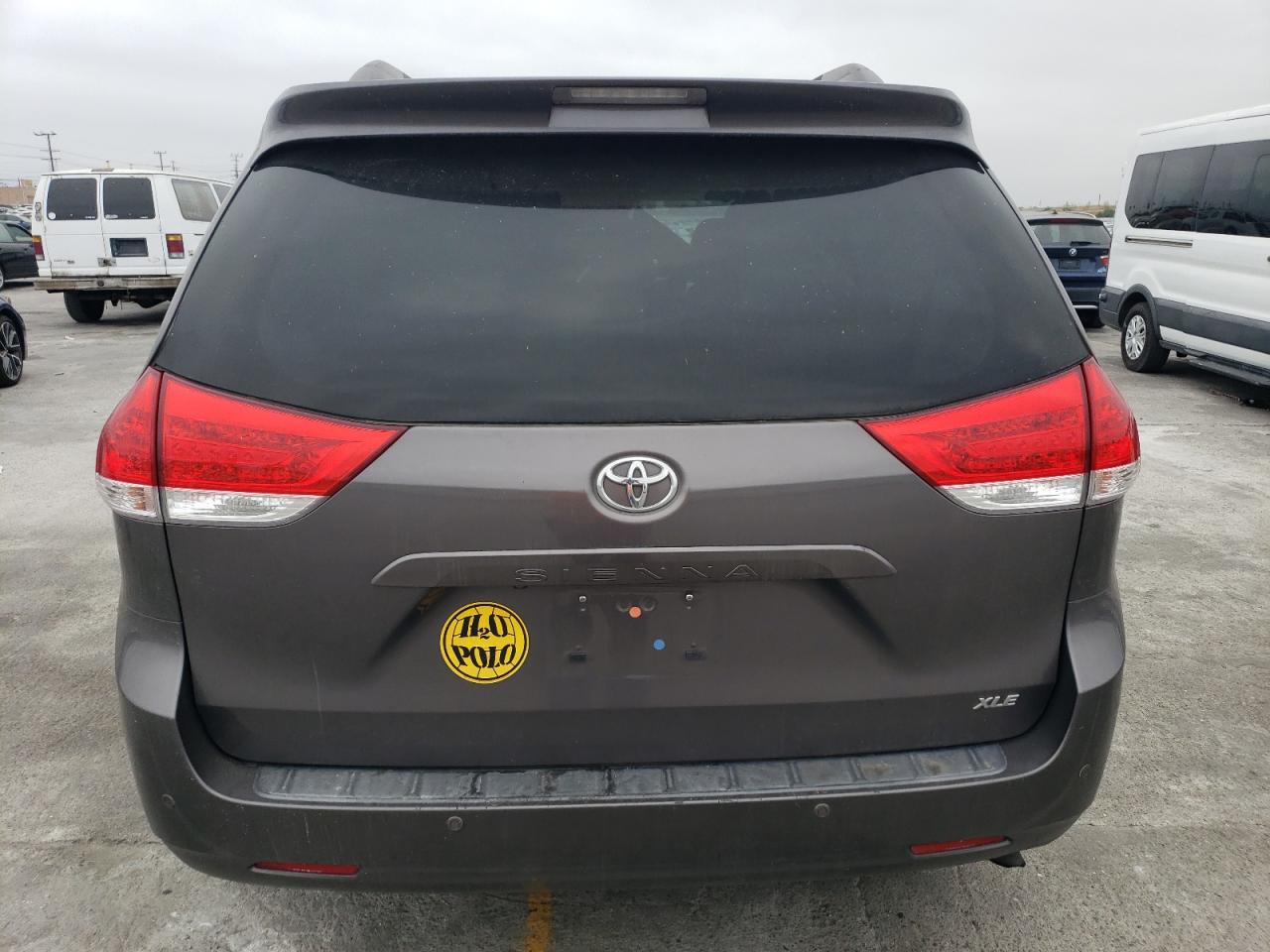 5TDYK3DC3ES493874 2014 Toyota Sienna Xle