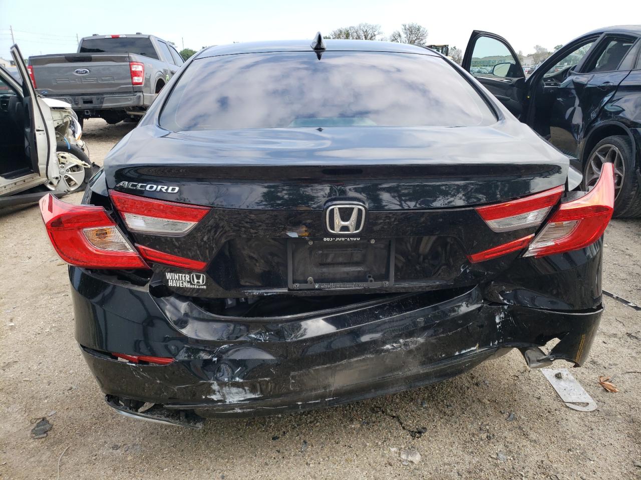 1HGCV1F50JA232053 2018 Honda Accord Exl