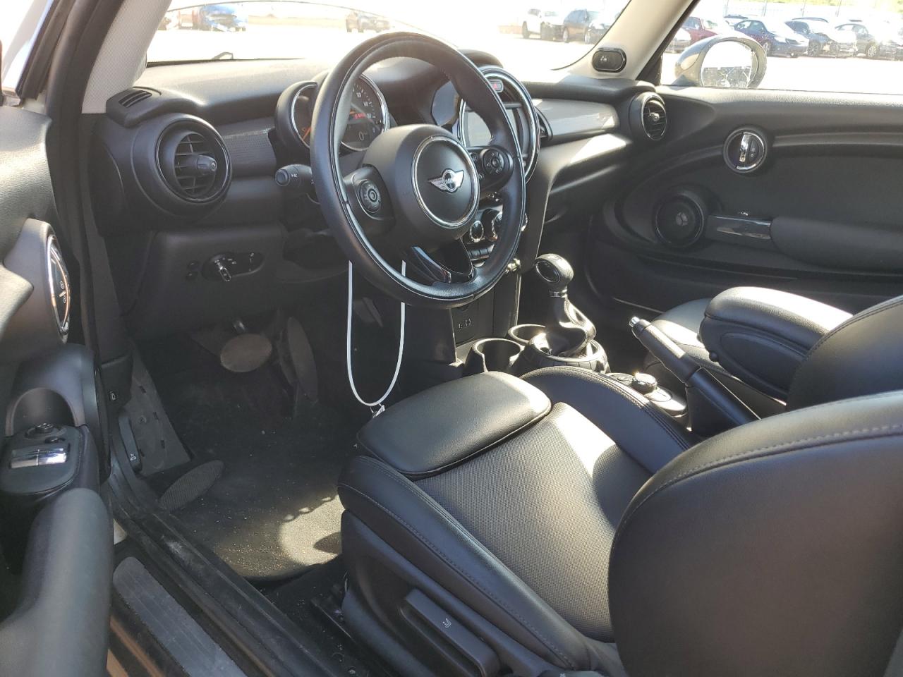 WMWXP5C58G3B14898 2016 Mini Cooper