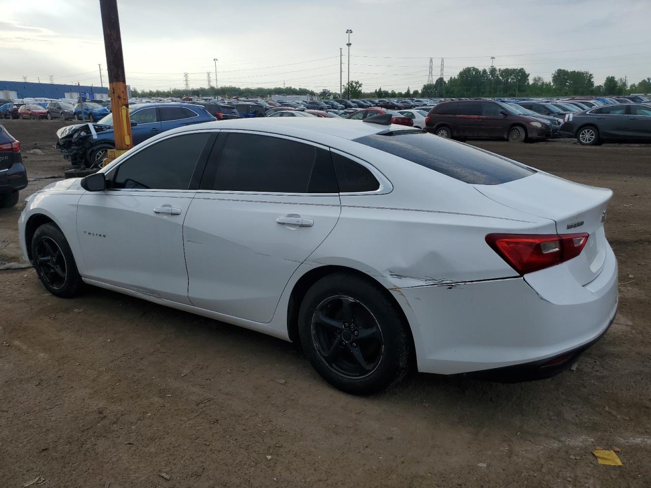 2016 Chevrolet Malibu Ls vin: 1G1ZB5ST1GF262633