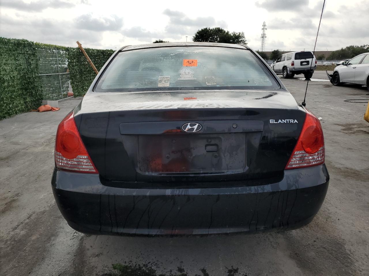 KMHDN46D44U822427 2004 Hyundai Elantra Gls