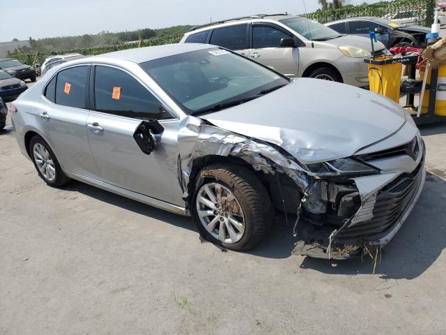 2018 Toyota Camry L VIN: 4T1B11HK4JU015625 Lot: 54573304