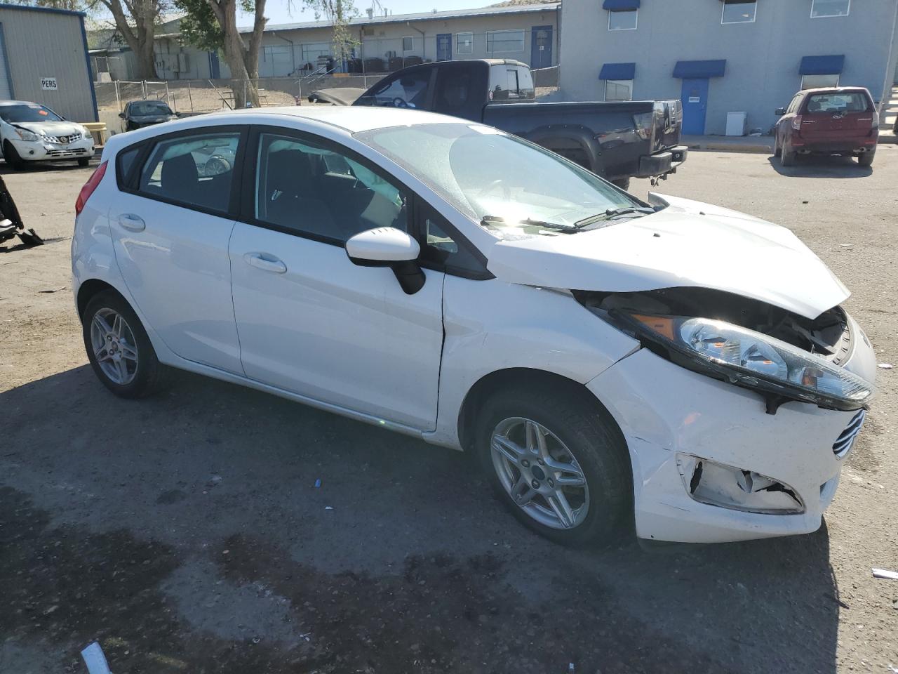 2018 Ford Fiesta Se vin: 3FADP4EJ8JM146592