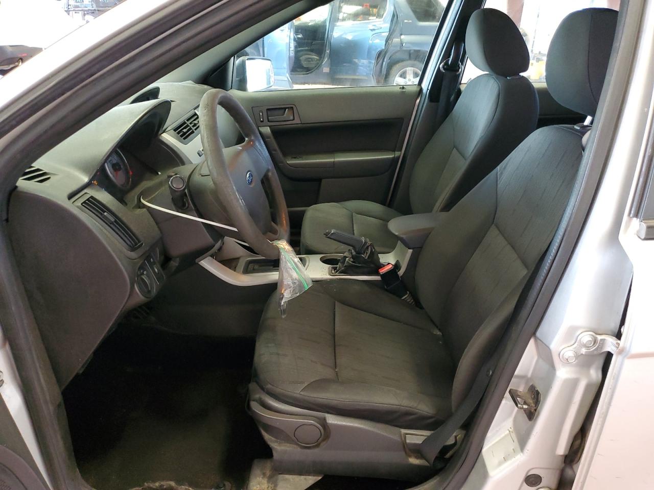 1FAHP3FNXAW277729 2010 Ford Focus Se