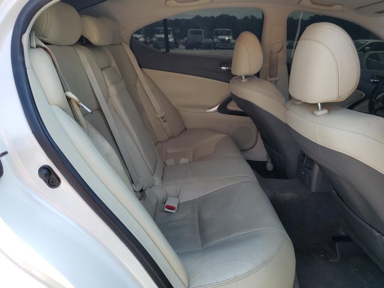 JTHBF5C28B5133529 2011 Lexus Is 250