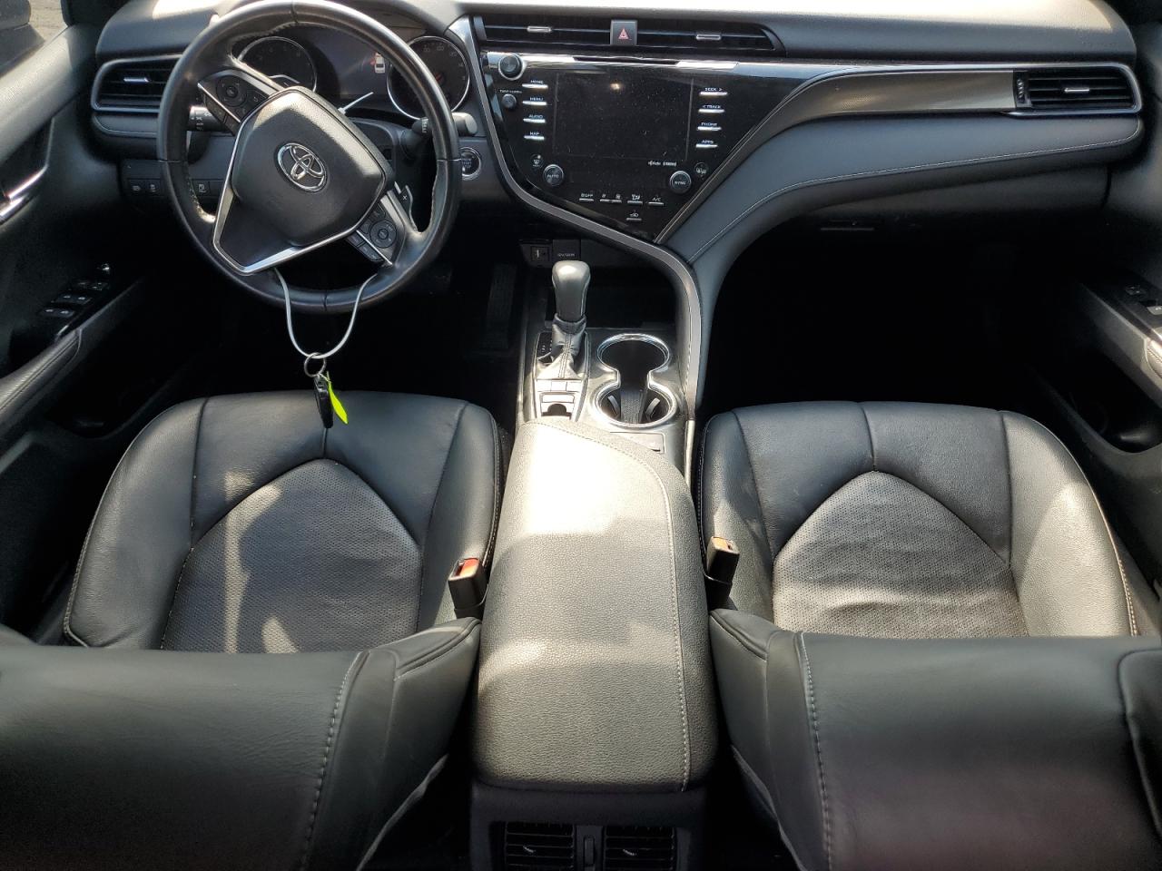 4T1B61HK2KU173979 2019 Toyota Camry Xse