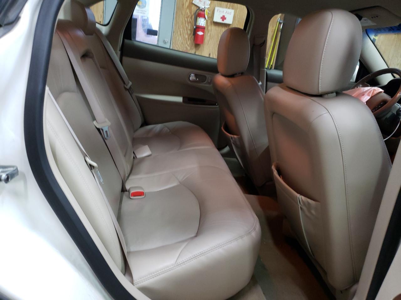 2G4WD582971184608 2007 Buick Lacrosse Cxl