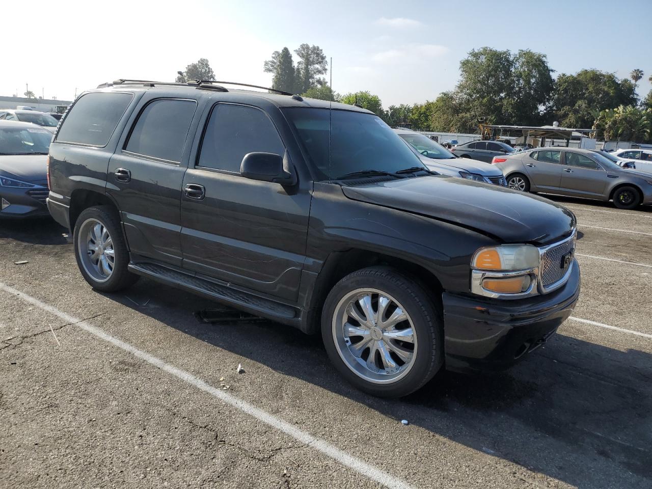 1GKEK63U83J285616 2003 GMC Yukon Denali