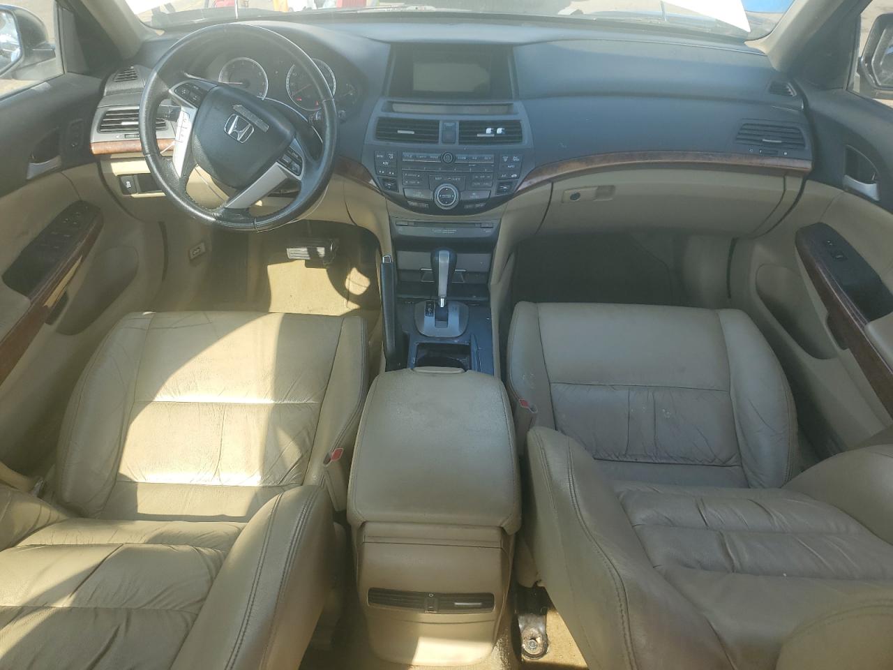 1HGCP3F89BA004098 2011 Honda Accord Exl