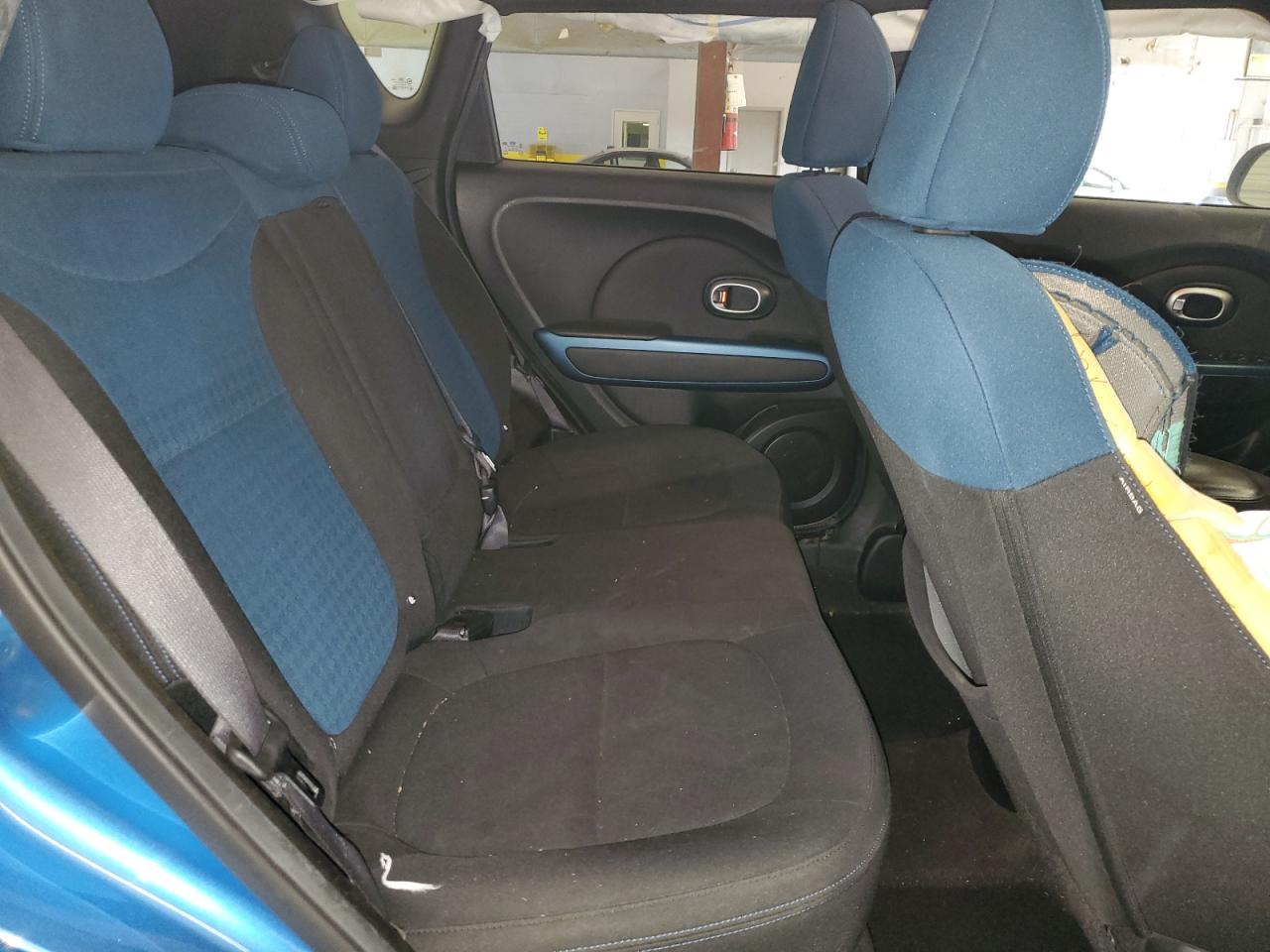 KNDJP3A51F7150596 2015 Kia Soul +