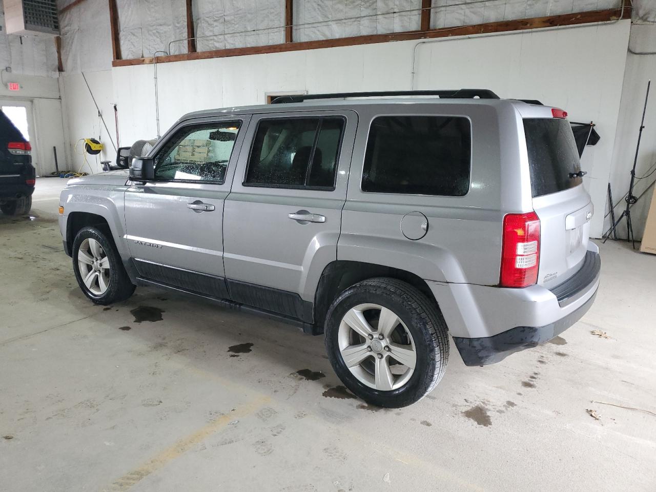 2016 Jeep Patriot Latitude vin: 1C4NJPFA2GD659485