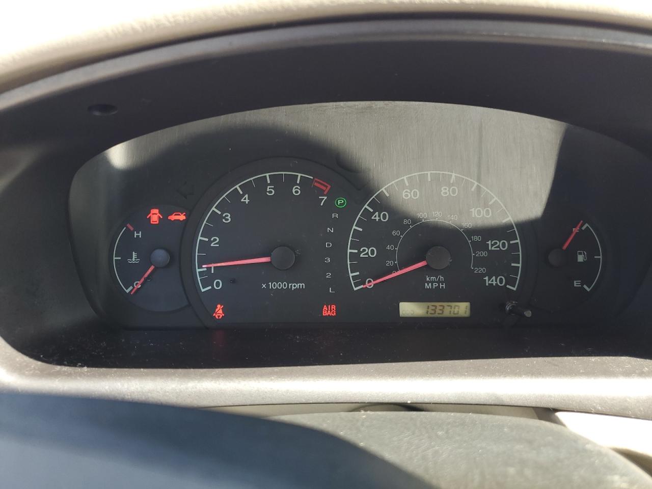 KMHDN45D81U205514 2001 Hyundai Elantra Gls