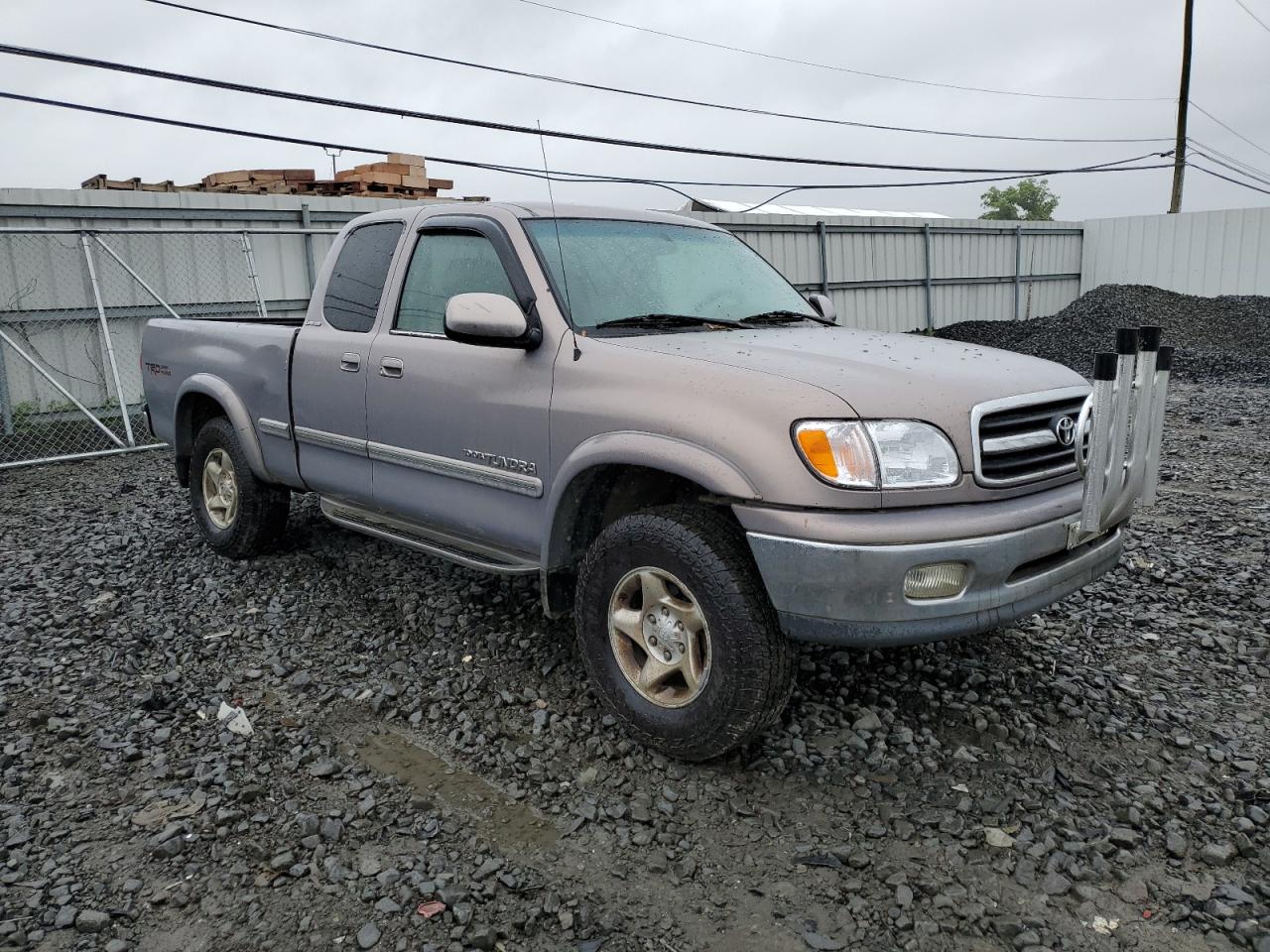 5TBBT4811YS121948 2000 Toyota Tundra Access Cab Limited