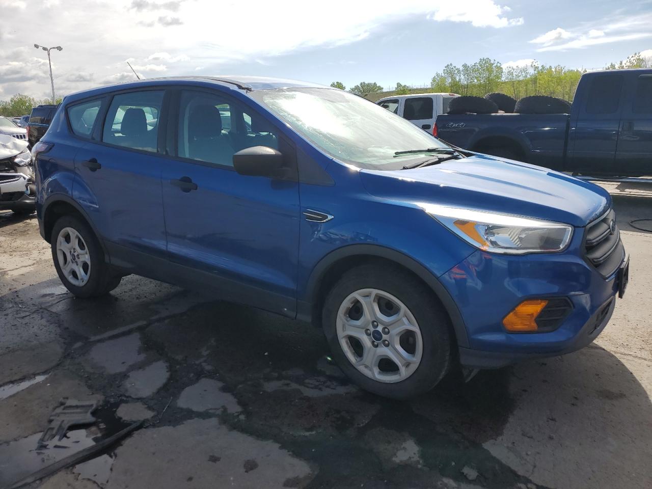 2017 Ford Escape S vin: 1FMCU0F78HUD58520