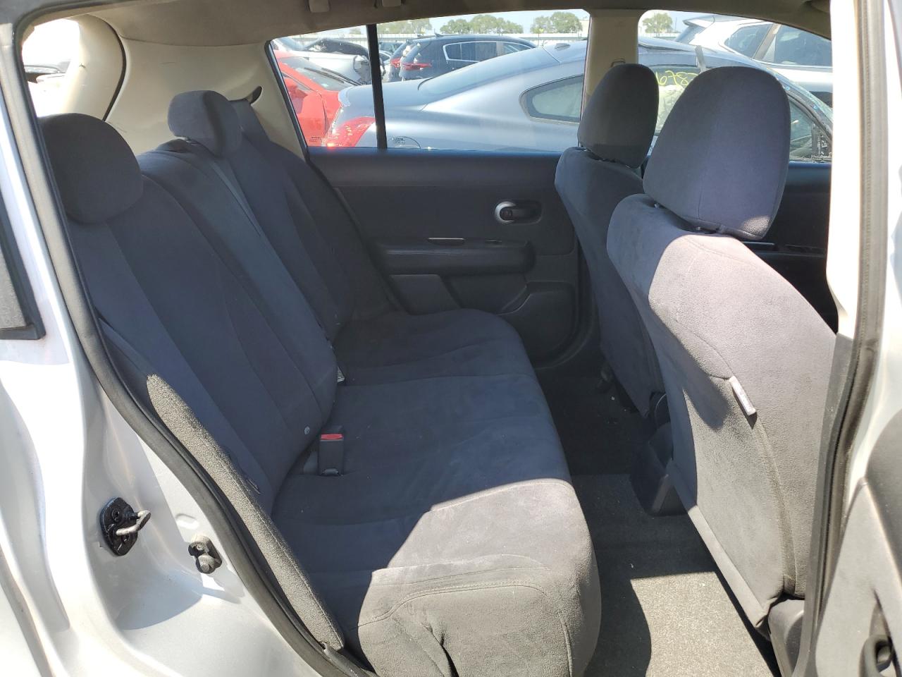 3N1BC13E18L374700 2008 Nissan Versa S