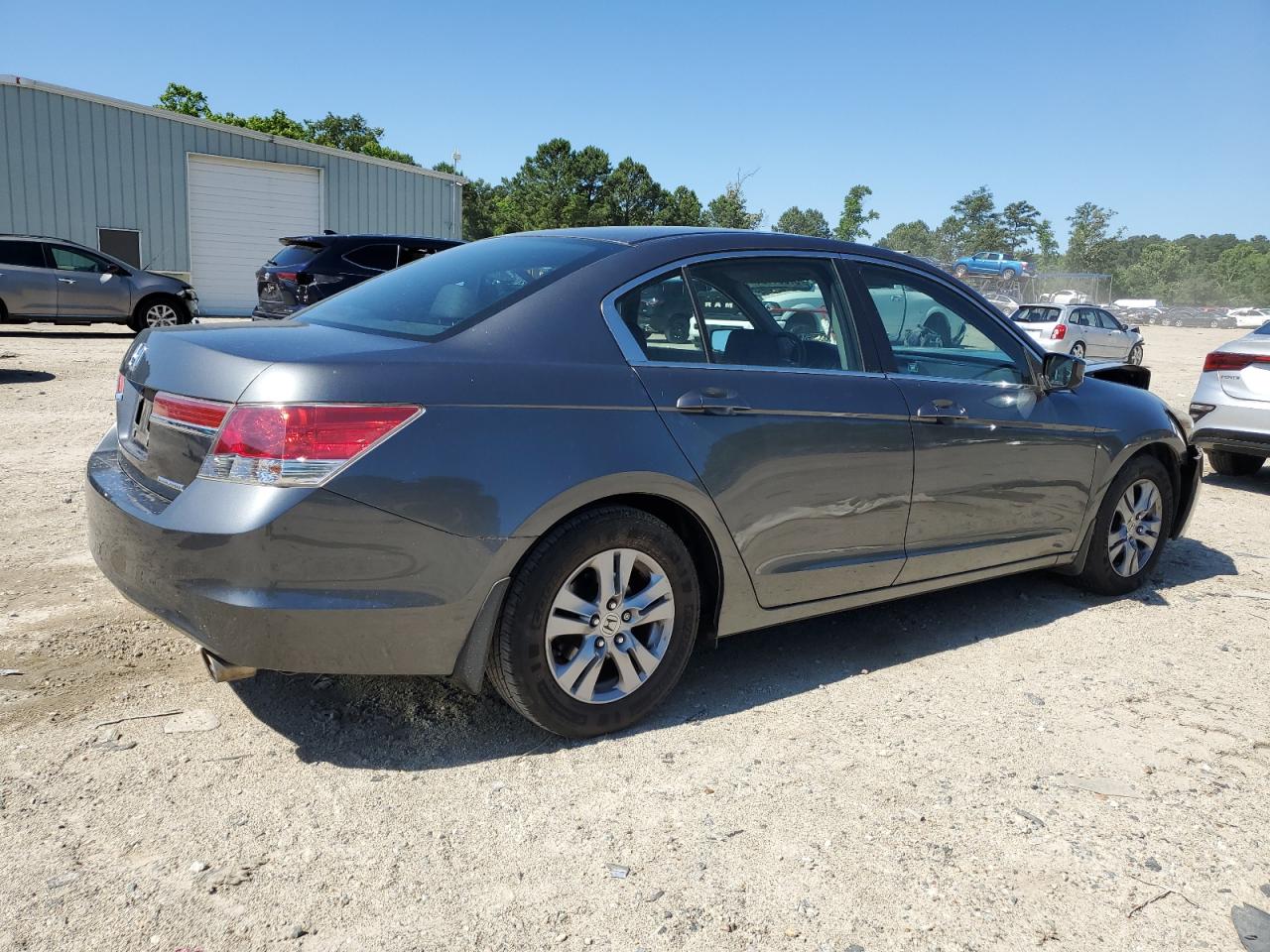 1HGCP2F62BA138816 2011 Honda Accord Se