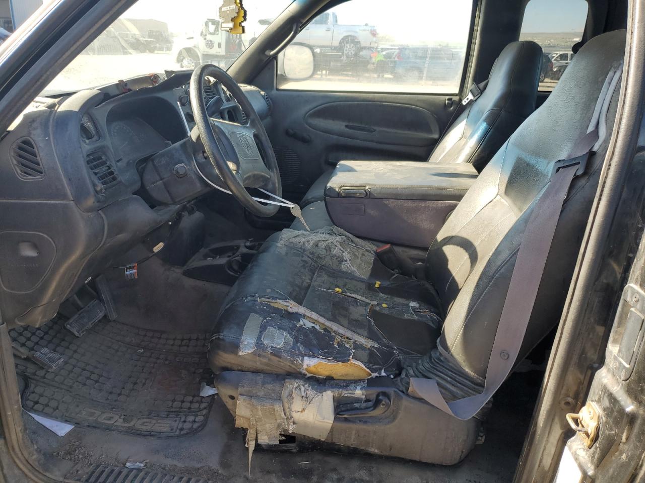 1B7MC33W1XJ584066 1999 Dodge Ram 3500