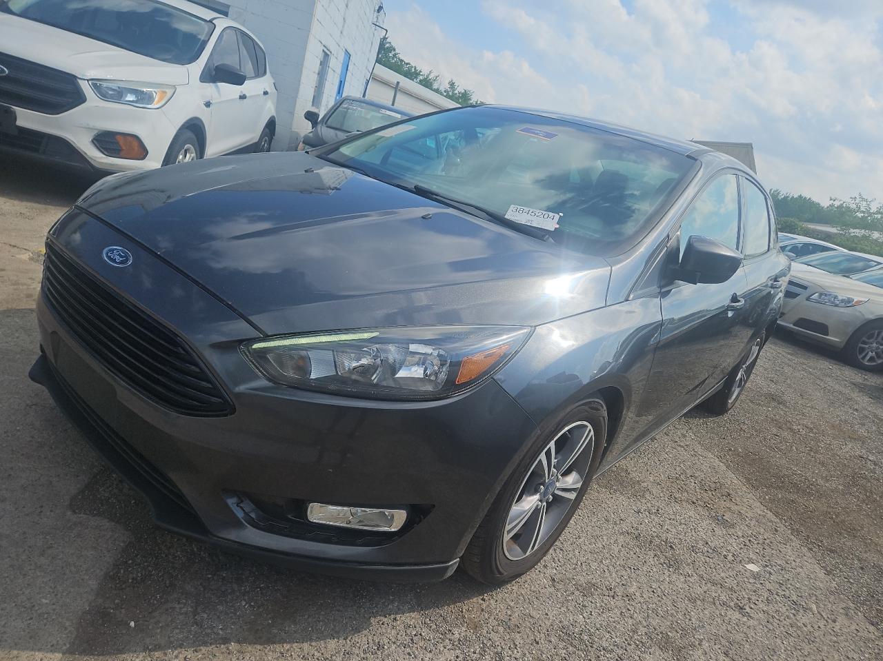 1FADP3FE9JL203041 2018 Ford Focus Se