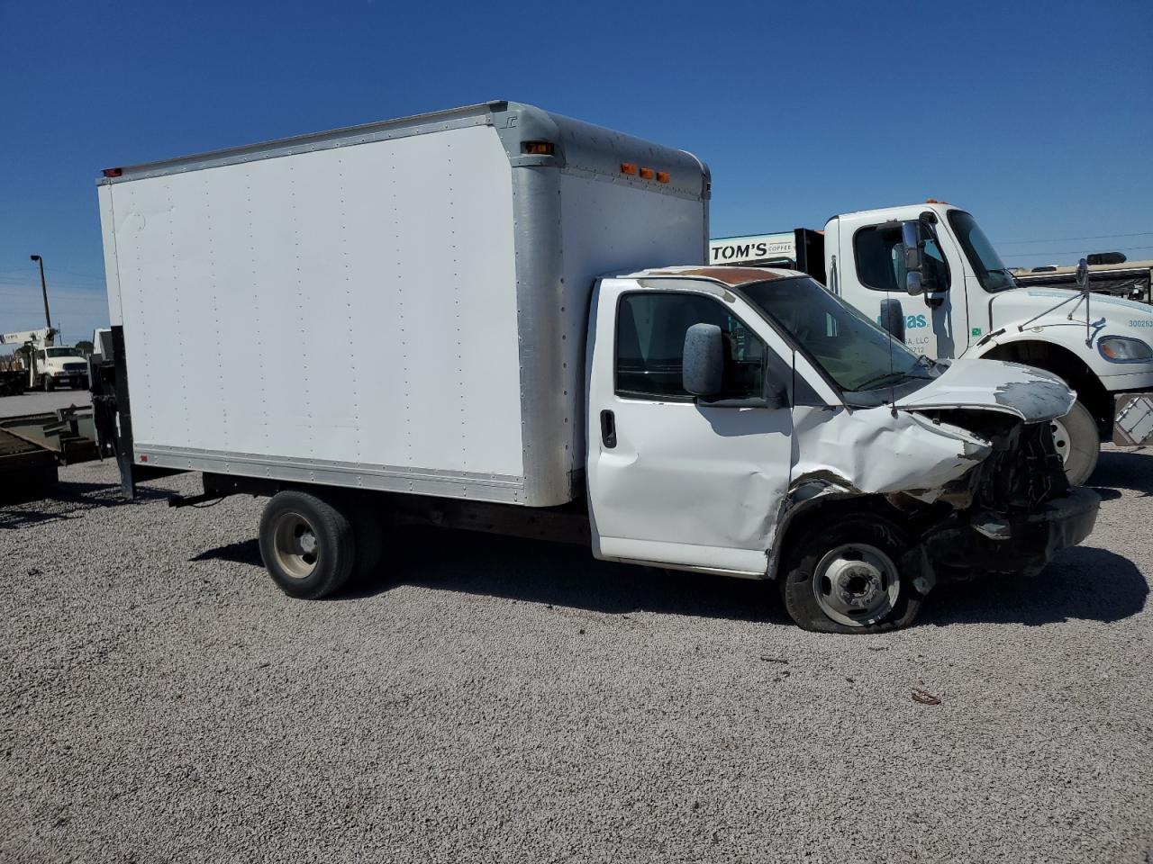 1GB0G2CA3B1142386 2011 Chevrolet Express G3500