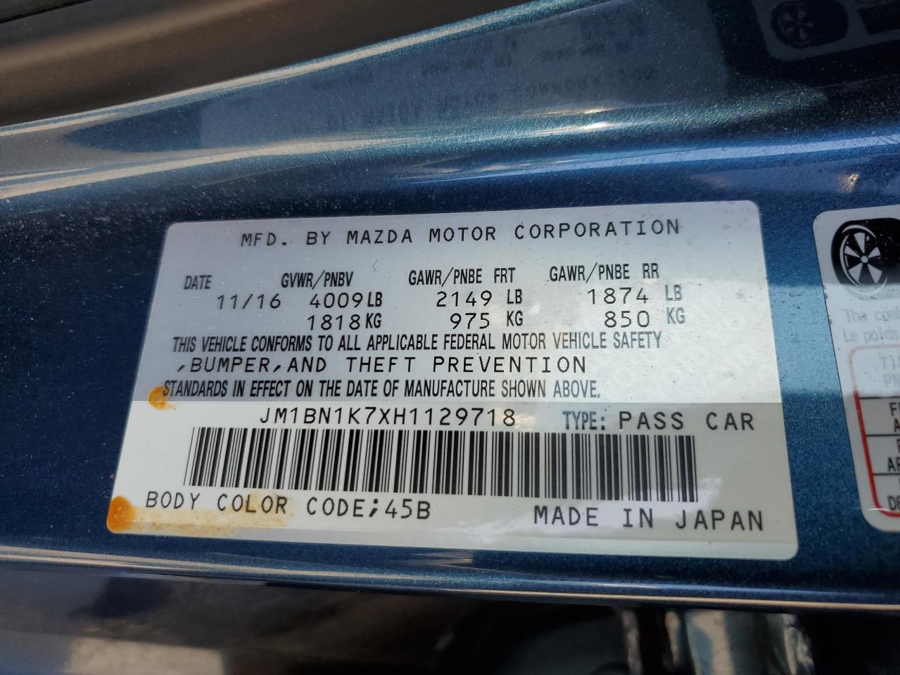 JM1BN1K7XH1129718 2017 Mazda 3 Sport