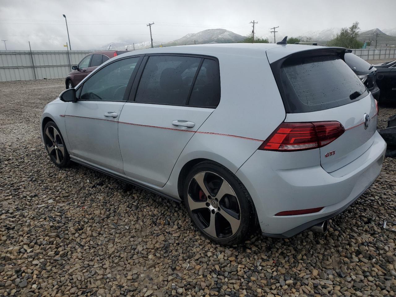 2019 Volkswagen Gti S vin: 3VW6T7AU5KM030877