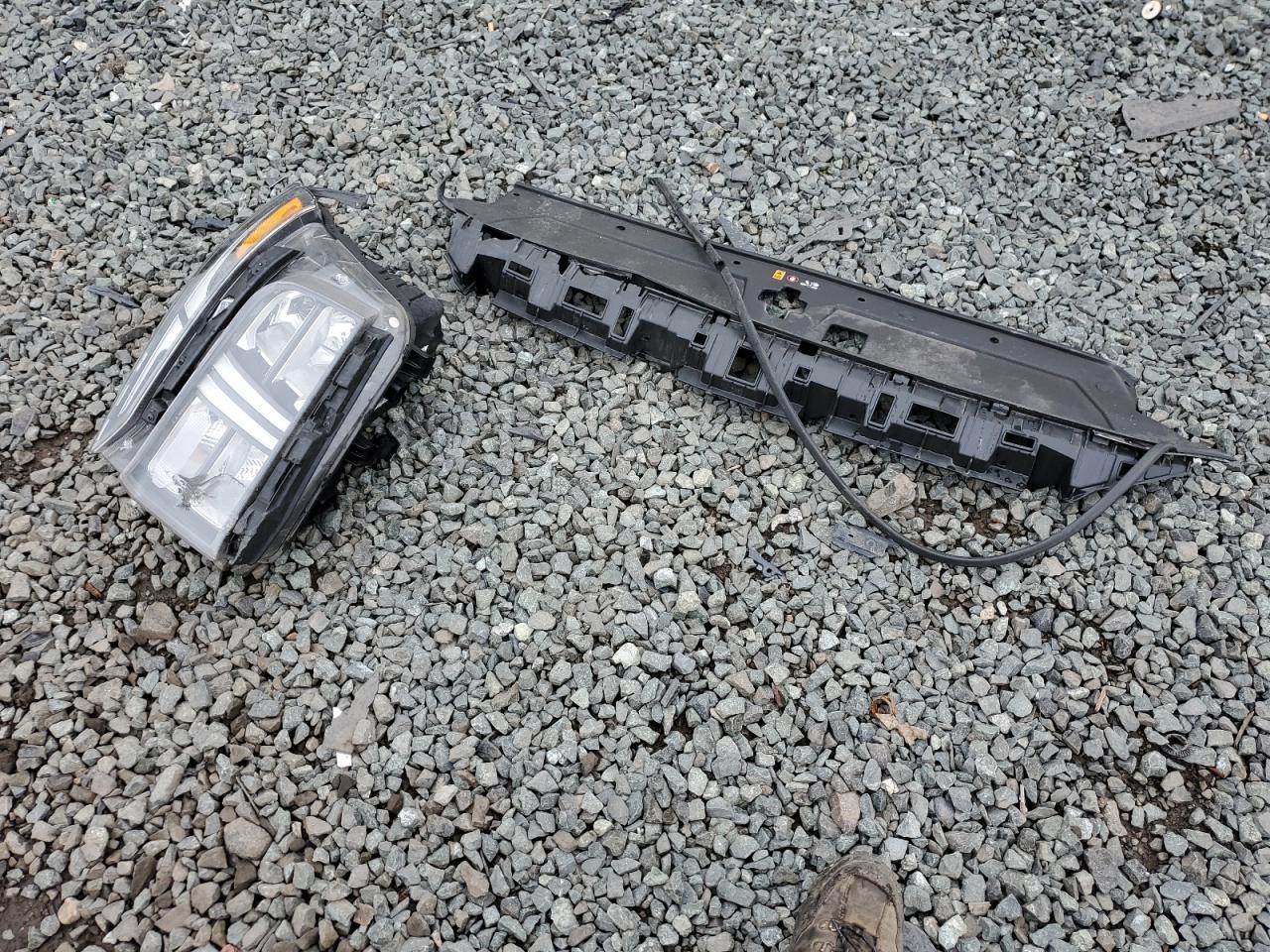 KM8S6DA27NU024418 2022 Hyundai Santa Fe Sel