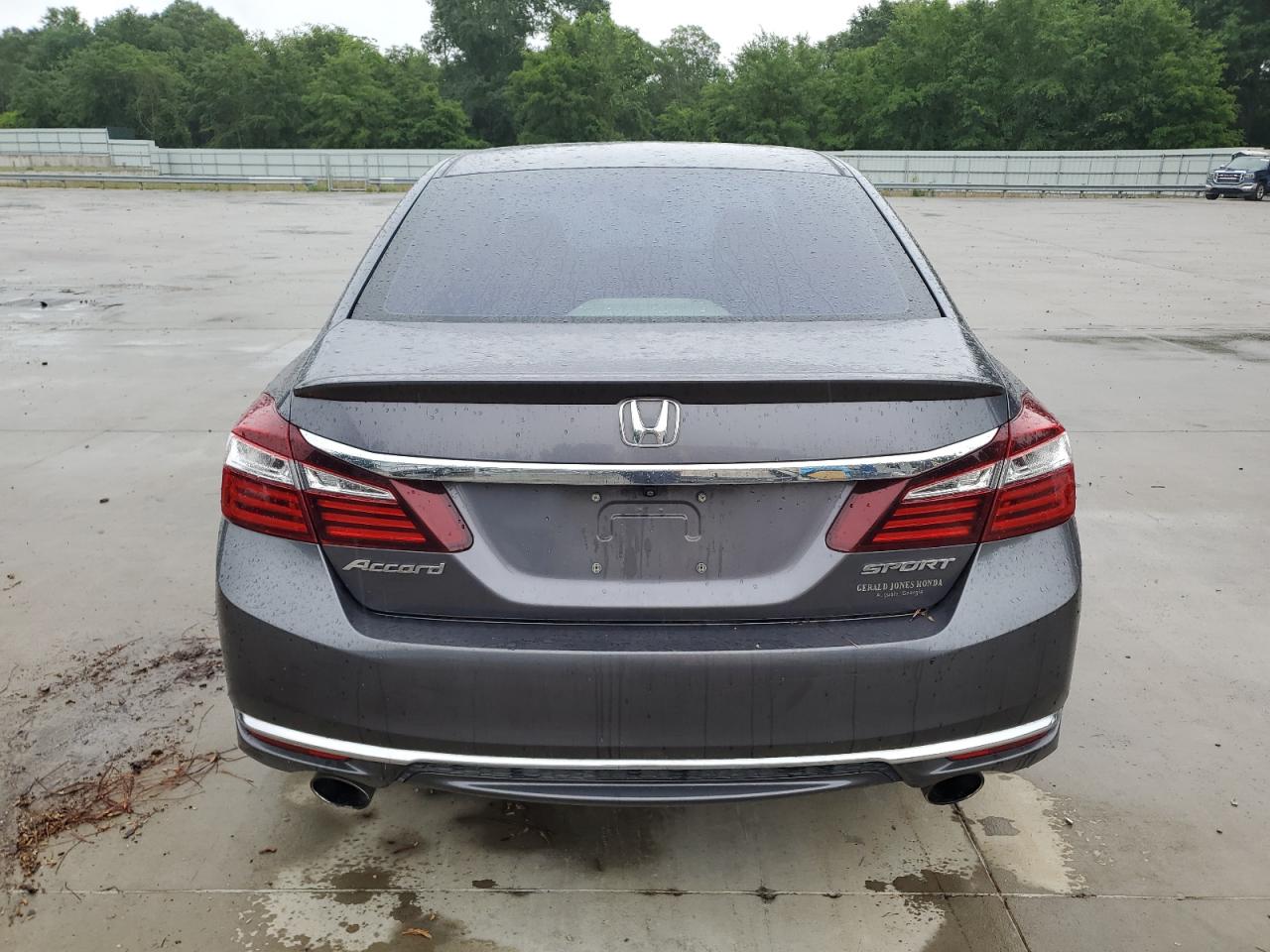 1HGCR2F53HA250065 2017 Honda Accord Sport